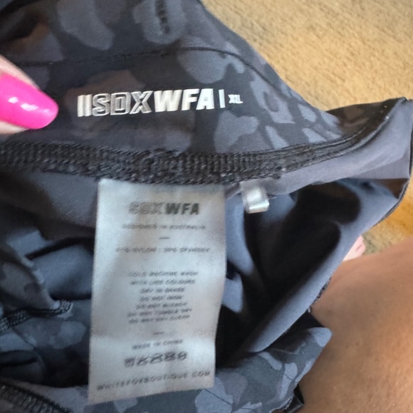 Sarah's Day x White Fox Activewear Cheetah Print Leggings - Picture 9 of 9